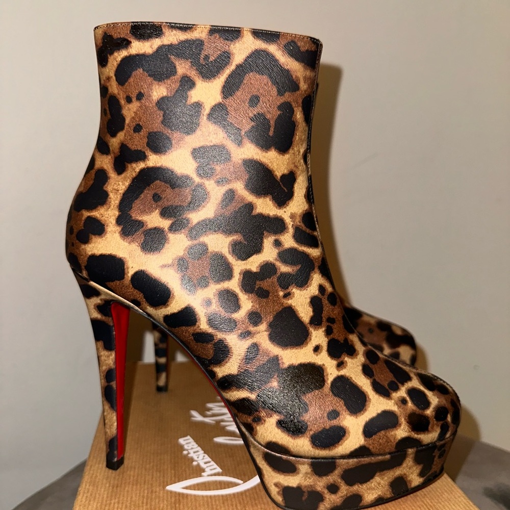 Christian Louboutin Bianca Booty in brown calf Leo L'uxor with 120mm heel